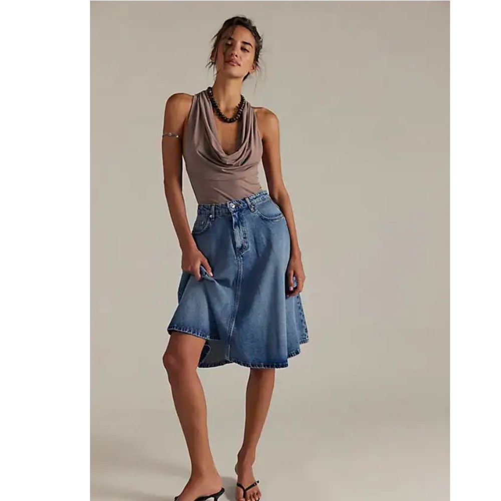 Eclipse Denim Midi Skirt
We The Free
NWT
COLOR- limelight